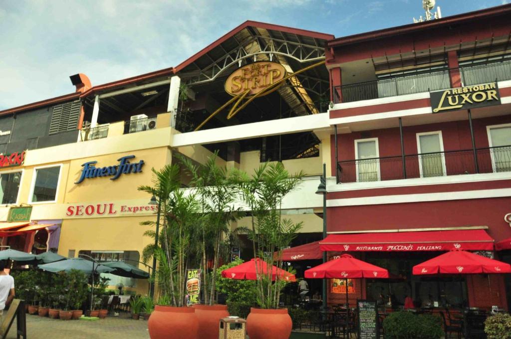 Our Awesome Hostel- Manila Makati City Екстер'єр фото