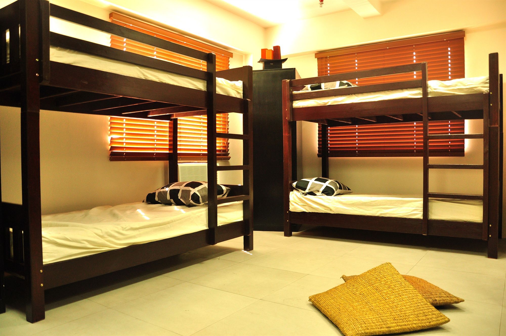Our Awesome Hostel- Manila Makati City Екстер'єр фото